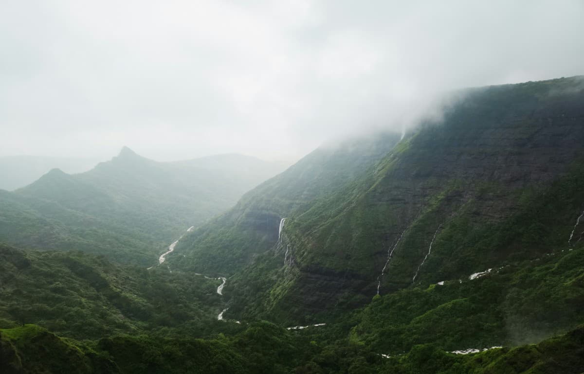 Bhandardara Monsoon Camping 2026 — Local's Honest Guide (Real Costs & What's Overrated)